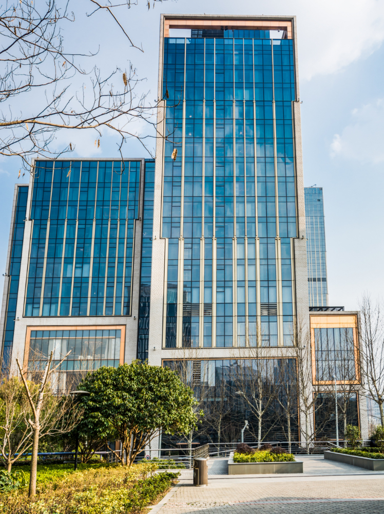 Commercial Glass Office Tower Solar Tinting in Los Angeles